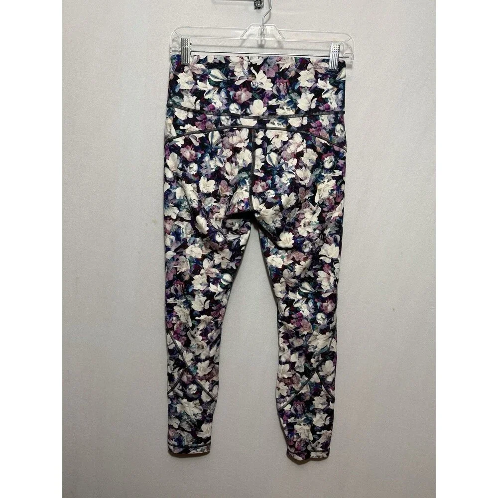 Lululemon In Movement Tight 25” Utopia Multi Size 8 Everlux Floral